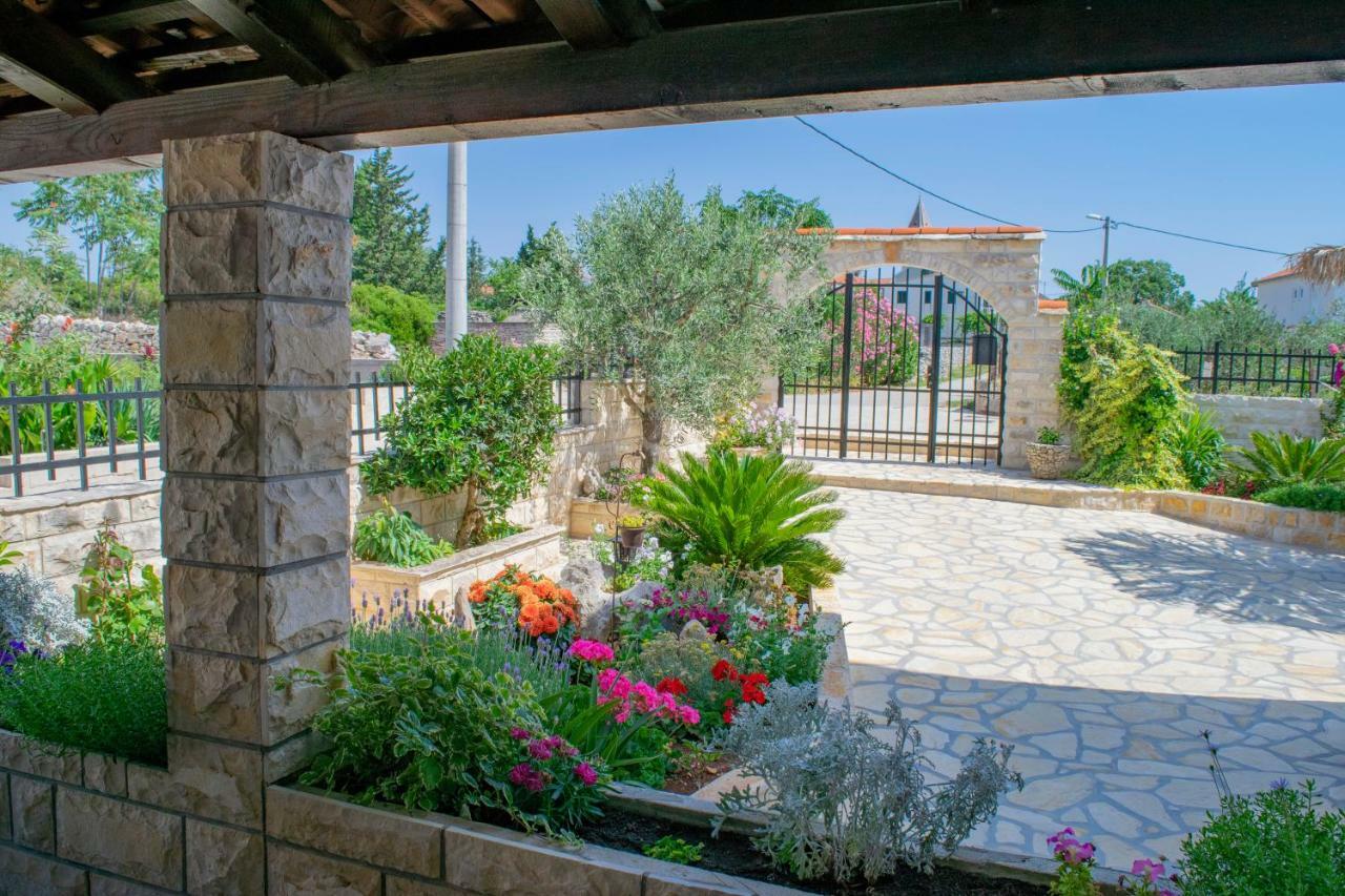 Apartments Solta Gornje Selo 外观 照片